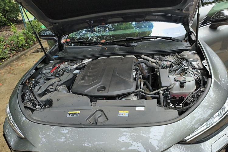 Used Audi A5L Sportback 2026 TFSI quattro 150kW First-Limited Edition Engine Bay