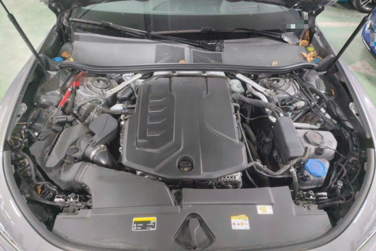 Used Audi A5L Sportback 2026 TFSI quattro 150kW First-Limited Edition Engine Bay