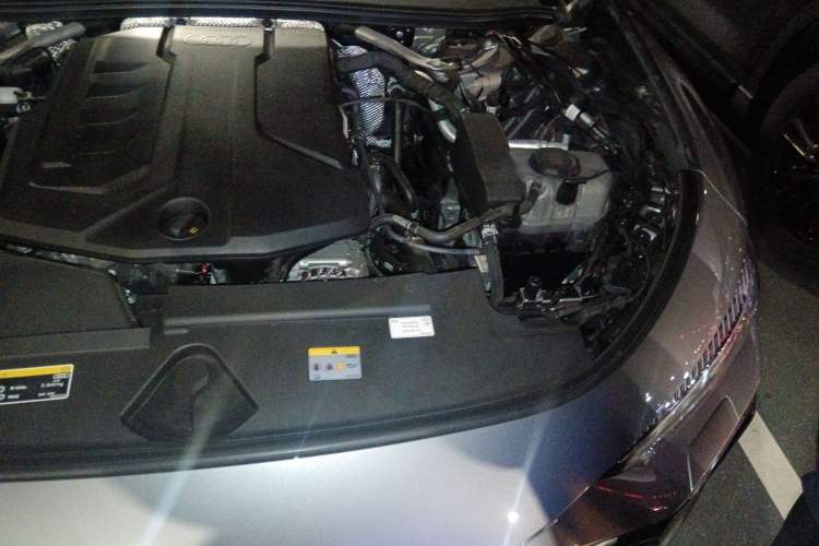 Used Audi A5L Sportback 2026 TFSI 150kW Premium quattro Model Engine Bay Left