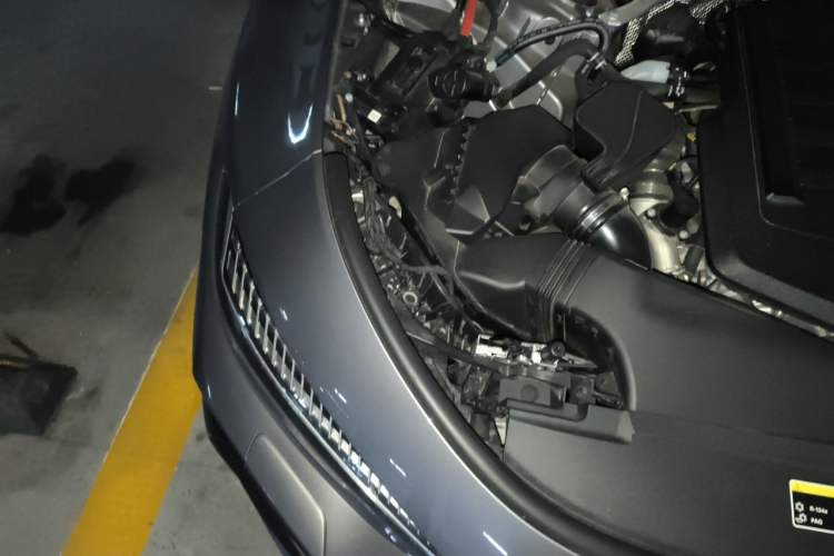 Used Audi A5L Sportback 2026 TFSI 150kW Smart Leading quattro Edition Engine Bay Right