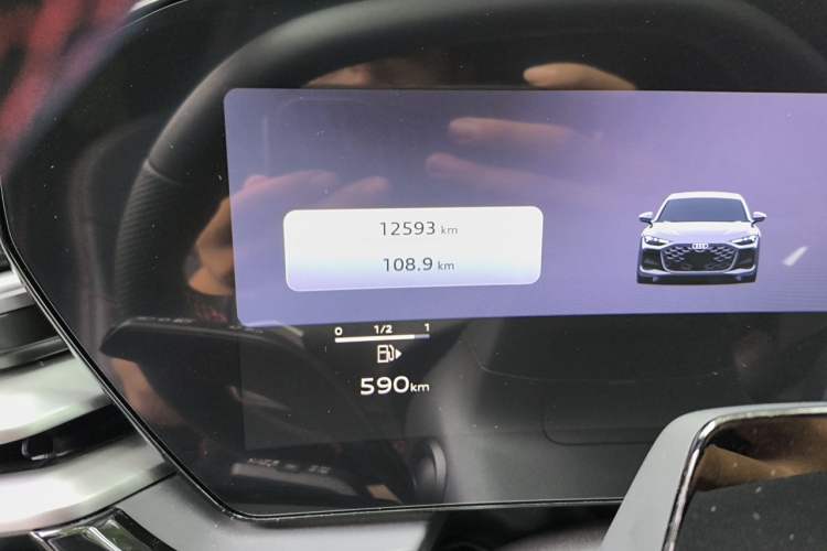 Used Audi A5L Sportback 2026 TFSI quattro 150kW First-Limited Edition Odometer Close Up
