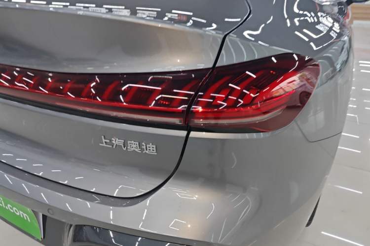 Used Audi A5L Sportback 2026 TFSI 150kW Luxury Edition Right Rear Taillight