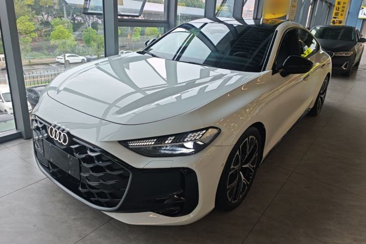 Audi A5L Sportback 2026 TFSI 150kW Premium quattro Model