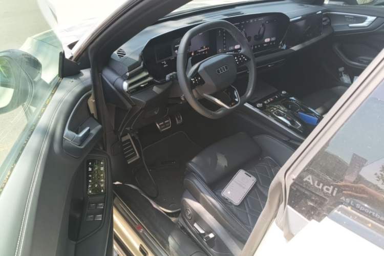 Used Audi A5L Sportback 2026 TFSI 150kW Smart Leading Edition Driver Seat