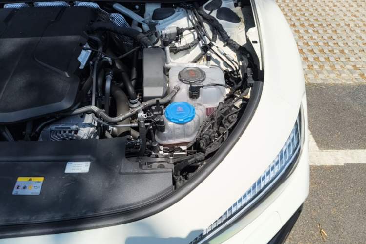 Used Audi A5L Sportback 2026 TFSI 150kW Smart Leading Edition Engine Bay Left