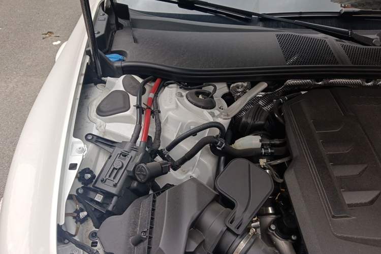 Used Audi A5L Sportback 2026 TFSI 150kW Smart Leading quattro Edition Engine Bay Right
