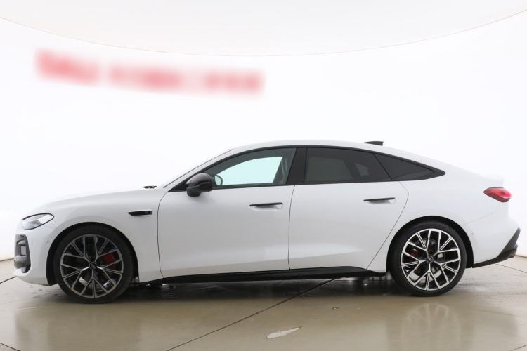 Used Audi A5L Sportback 2026 TFSI 150kW Smart Leading quattro Edition Exterior 4