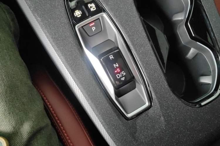 Used Audi A5L Sportback 2026 TFSI 150kW Premium quattro Model Gear Lever