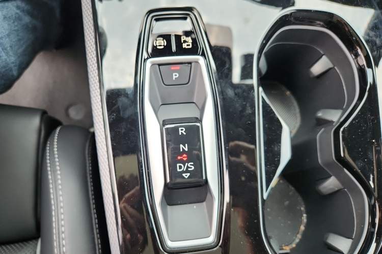Used Audi A5L Sportback 2026 TFSI 150kW Luxury Edition Gear Lever