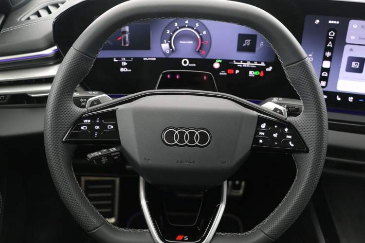 Used Audi A5L Sportback 2026 TFSI 150kW Smart Leading quattro Edition Interior 2
