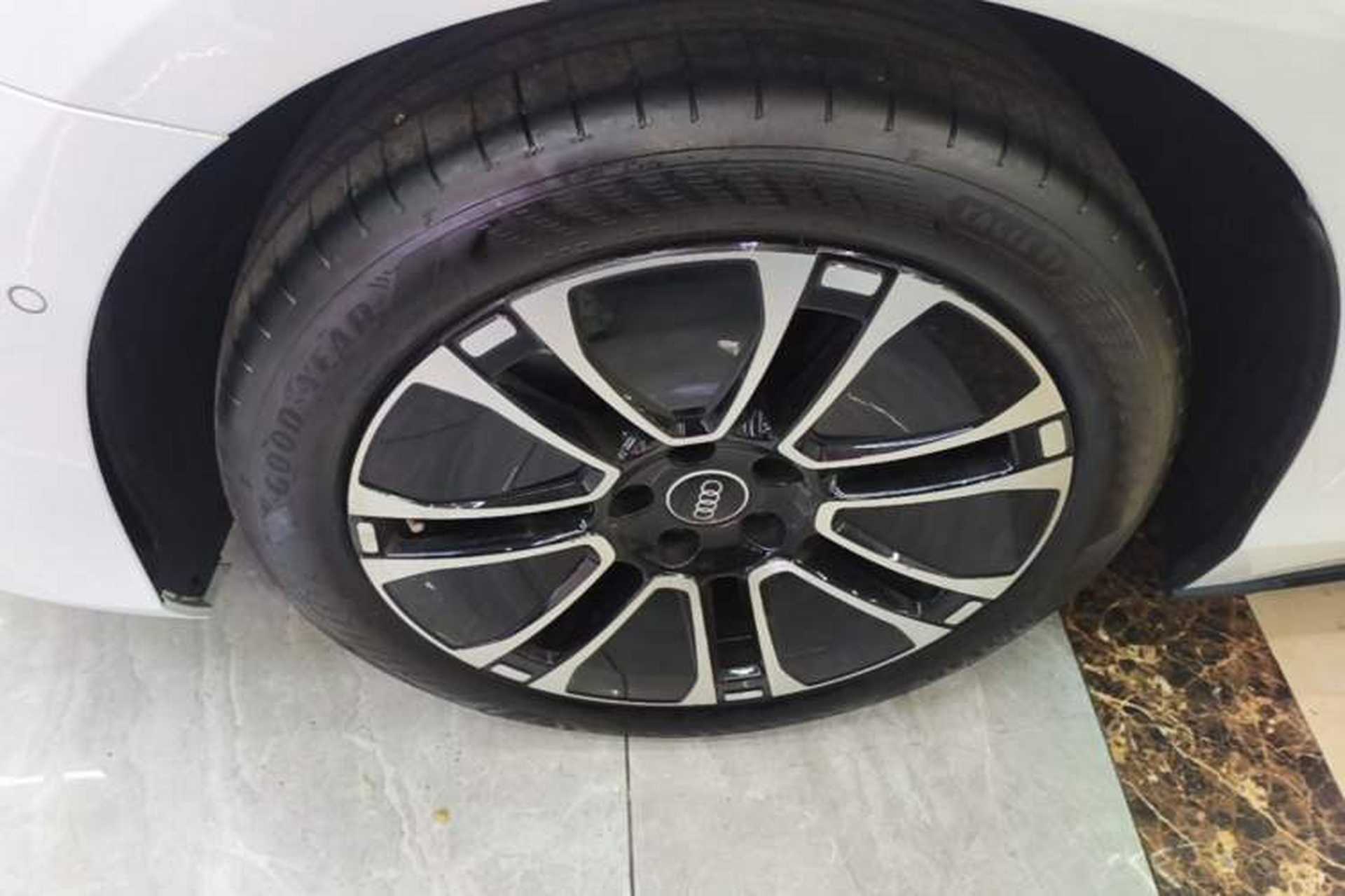 Used Audi A5L Sportback 2026 TFSI 150kW Luxury Edition Left Front Wheel Hub