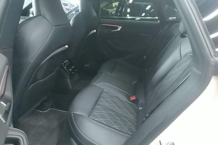 Used Audi A5L Sportback 2026 TFSI 150kW Premium quattro Model Left Rear Seat