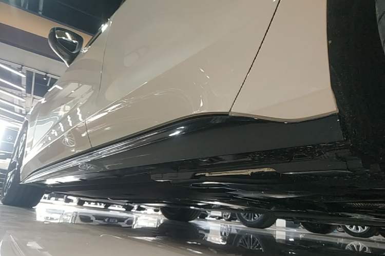 Used Audi A5L Sportback 2026 TFSI 150kW Premium quattro Model Left Side Sill
