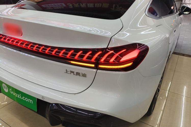 Used Audi A5L Sportback 2026 TFSI 150kW Luxury Edition Right Rear Taillight