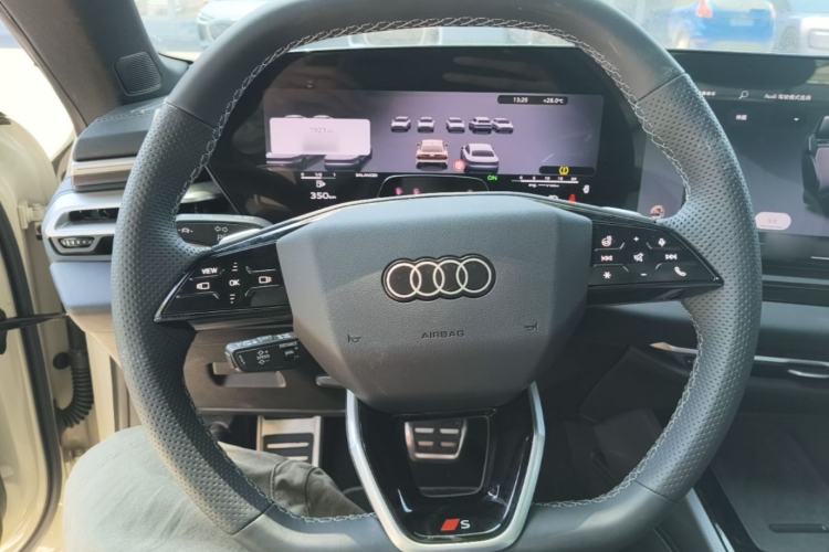 Used Audi A5L Sportback 2026 TFSI 150kW Smart Leading Edition Steering Wheel