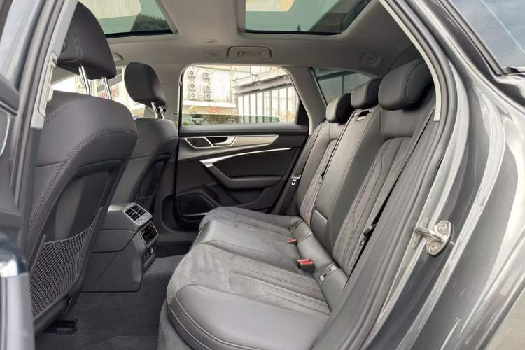Used Audi A6 2022 Avant Futurist 45 TFSI Prestige Dynamic Edition Interior 2