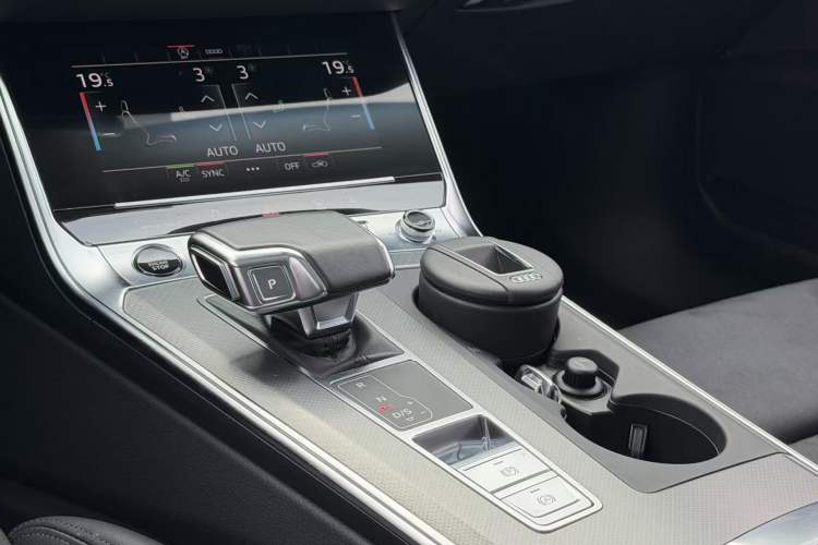 Used Audi A6 2022 Avant Futurist 45 TFSI Prestige Dynamic Edition Interior 5