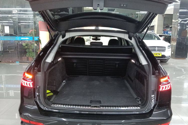 Used Audi A6 2021 Avant Avant-garde 45 TFSI Prestige Dynamic Edition Trunk