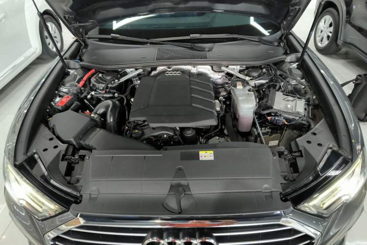 Used Audi A6 2021 Avant Avant-garde 45 TFSI Prestige Dynamic Edition Engine Bay