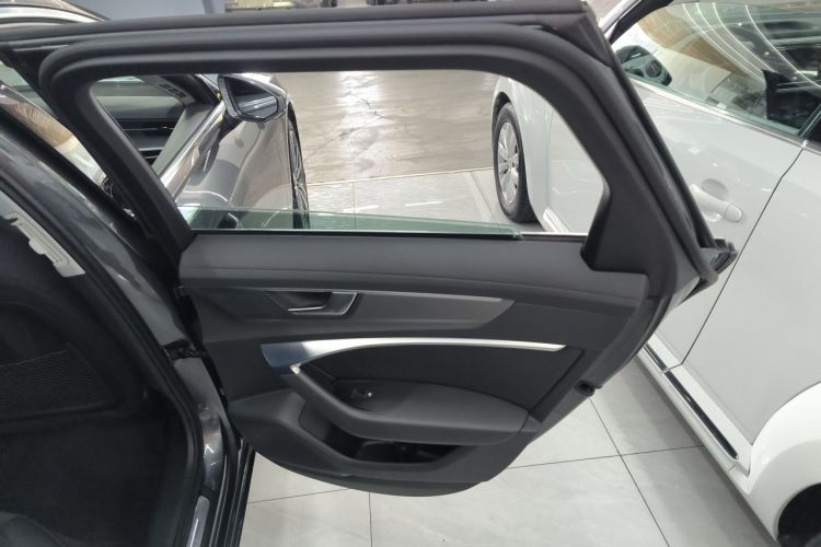Used Audi A6 2021 Avant Avant-garde 45 TFSI Prestige Dynamic Edition Interior 6