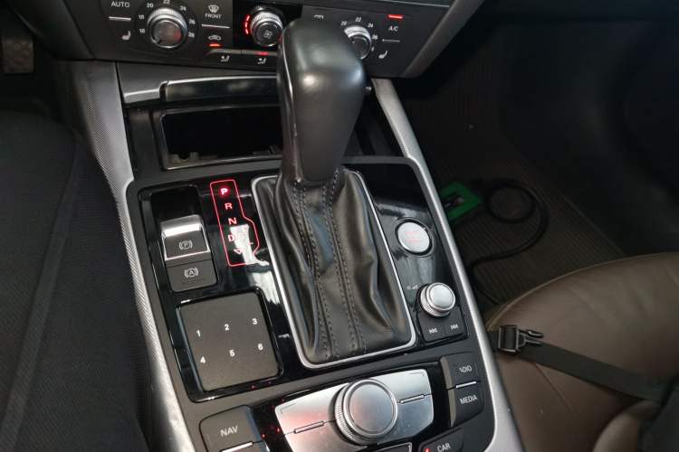 Used Audi A6 2017 3.0T allroad quattro Gear Lever