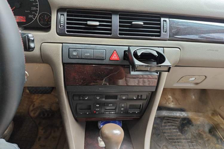 Used Audi A6 2004 2.4L automatic base version Audio And AC Panel