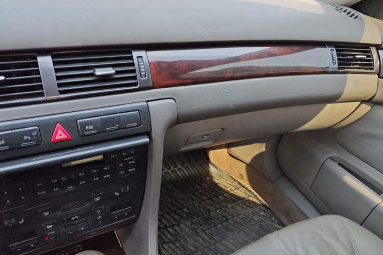 Used Audi A6 2004 2.8L Luxury Edition Audio And AC Panel