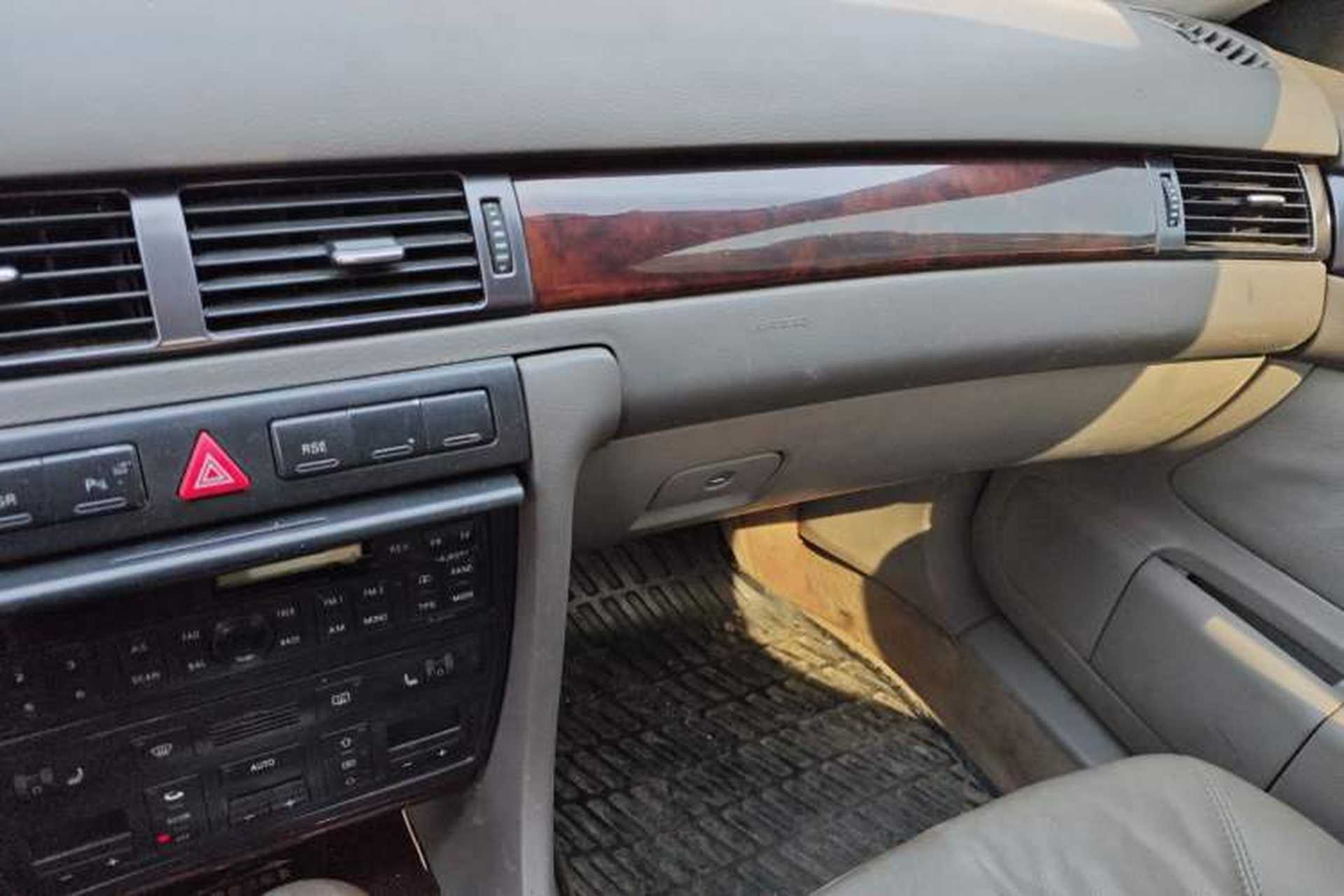 Used Audi A6 2004 2.8L Luxury Edition Audio And AC Panel