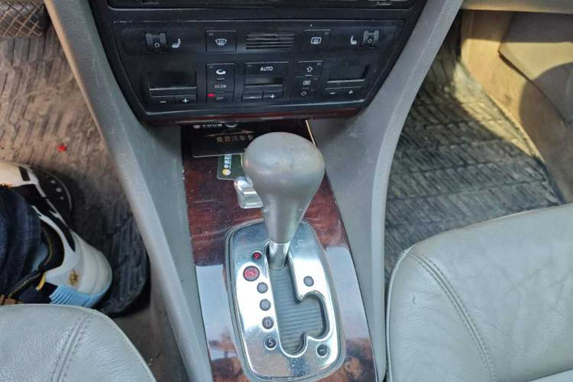 Used Audi A6 2004 2.8L Luxury Edition Gear Lever