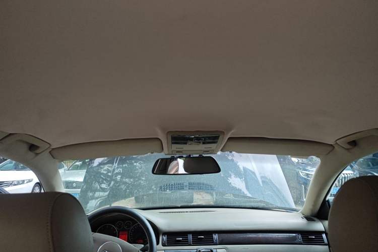 Used Audi A6 2004 2.4L automatic base version Headliner