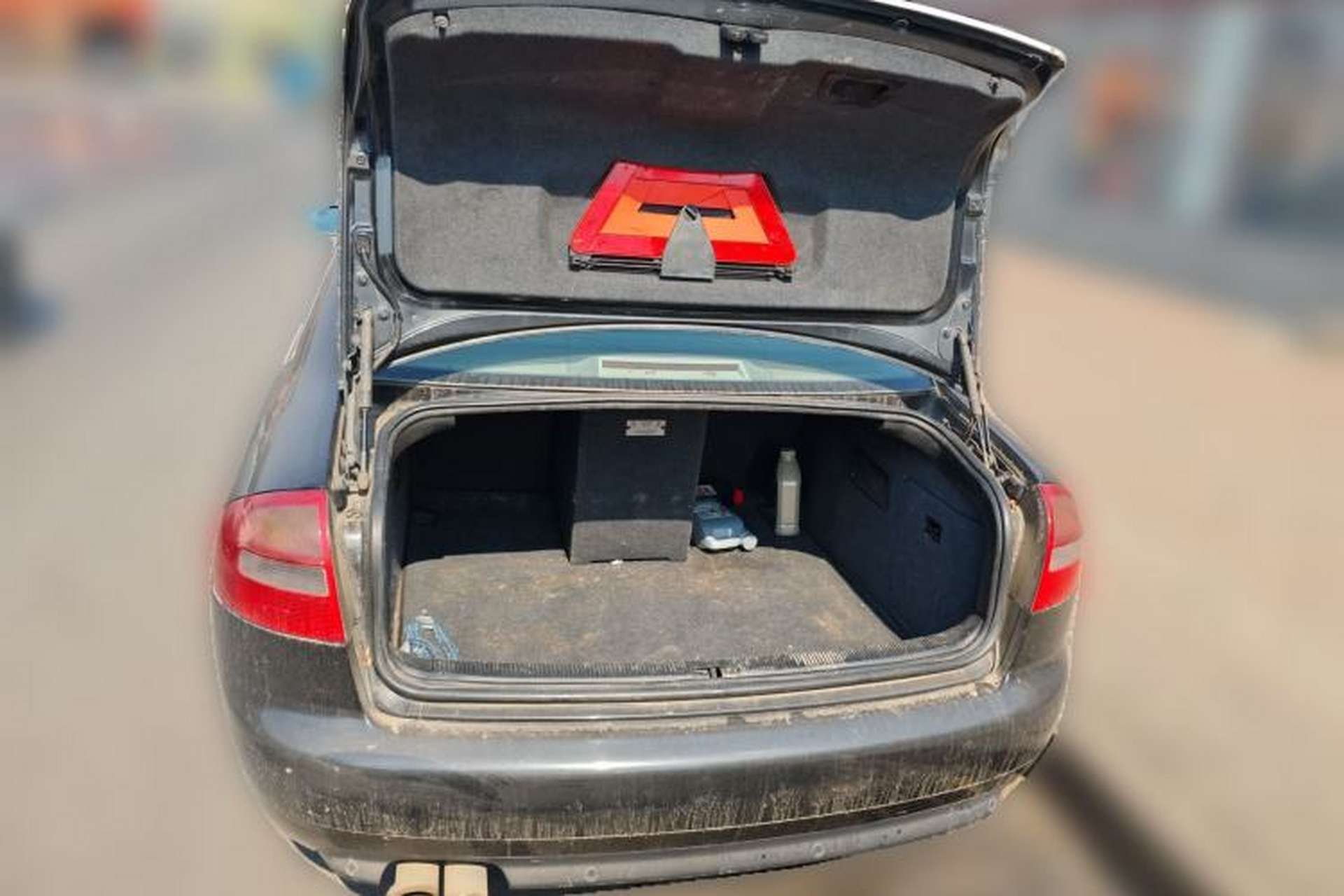 Used Audi A6 2004 2.8L Luxury Edition Trunk
