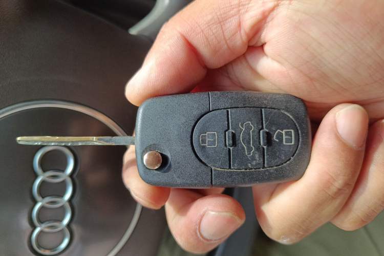 Used Audi A6 2004 1.8T automatic base model Vehicle Key