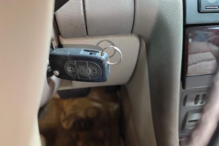 Used Audi A6 2004 2.4L automatic base version Vehicle Key
