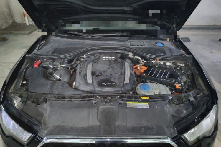 Used Audi A6 2013 40 hybrid Engine Bay