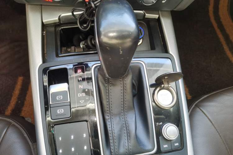 Used Audi A6 2015 3.0T allroad quattro Gear Lever