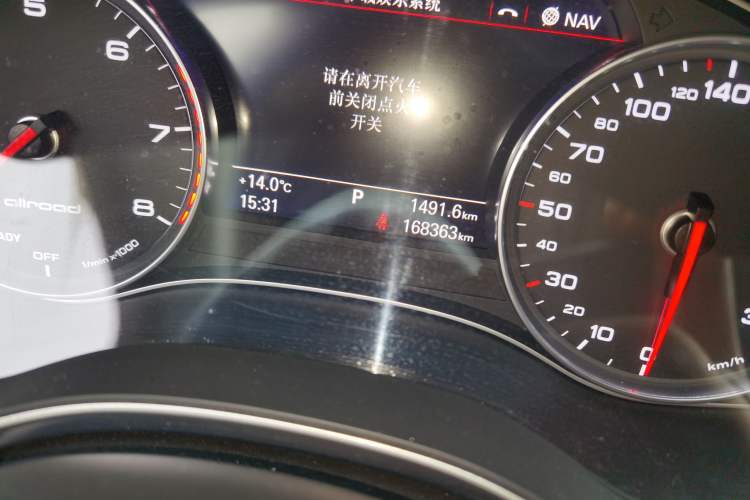 Used Audi A6 2015 3.0T allroad quattro Odometer Close Up