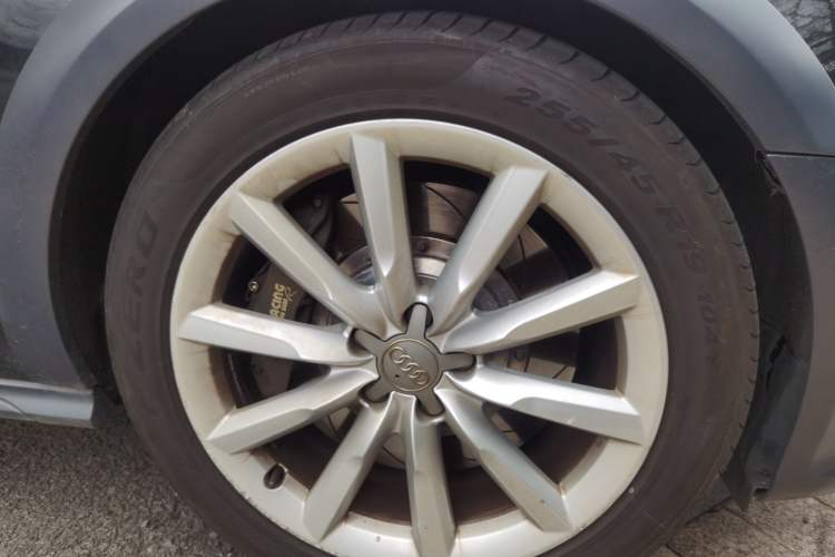 Used Audi A6 2015 3.0T allroad quattro Right Front Wheel Hub