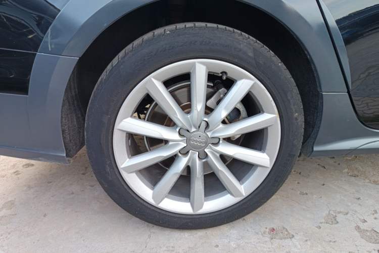 Used Audi A6 2015 3.0T allroad quattro Right Rear Wheel Hub