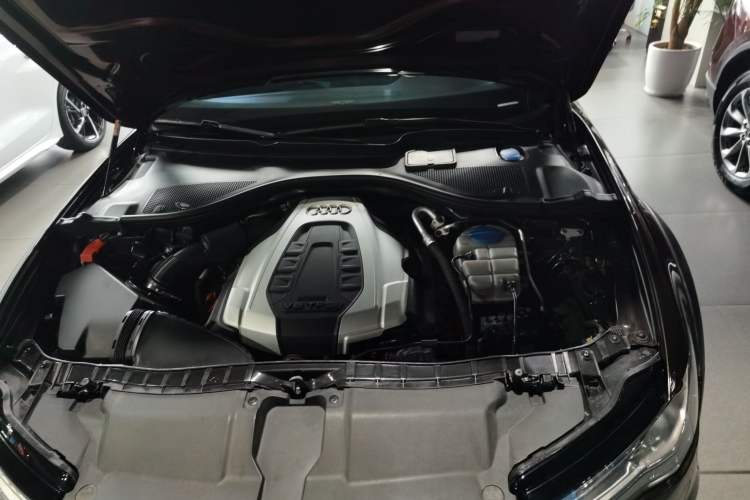 Used Audi A6 2015 3.0T allroad quattro Engine Bay