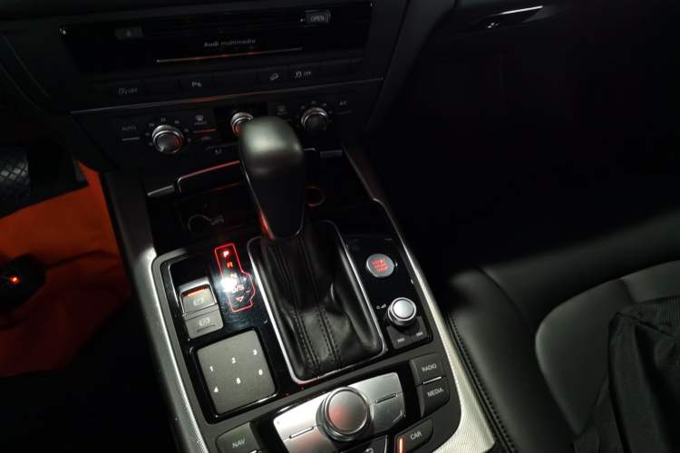 Used Audi A6 2015 3.0T allroad quattro Gear Lever