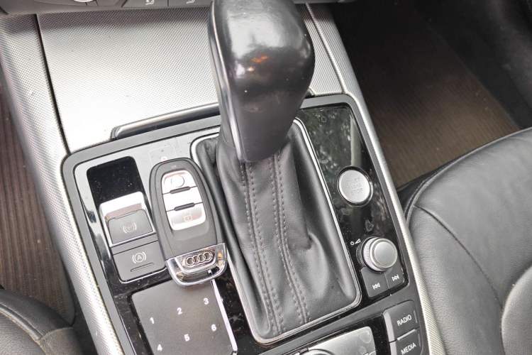 Used Audi A6 2015 3.0T allroad quattro Gear Lever