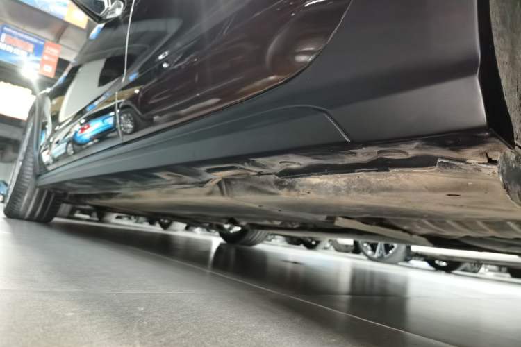 Used Audi A6 2015 3.0T allroad quattro Left Side Sill