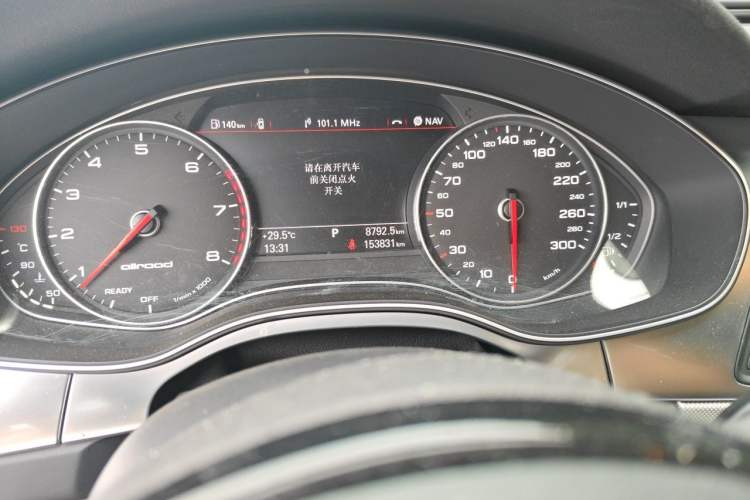 Used Audi A6 2015 3.0T allroad quattro Odometer Close Up