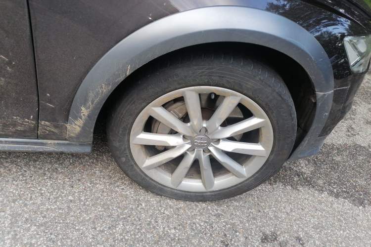 Used Audi A6 2015 3.0T allroad quattro Right Front Wheel Hub