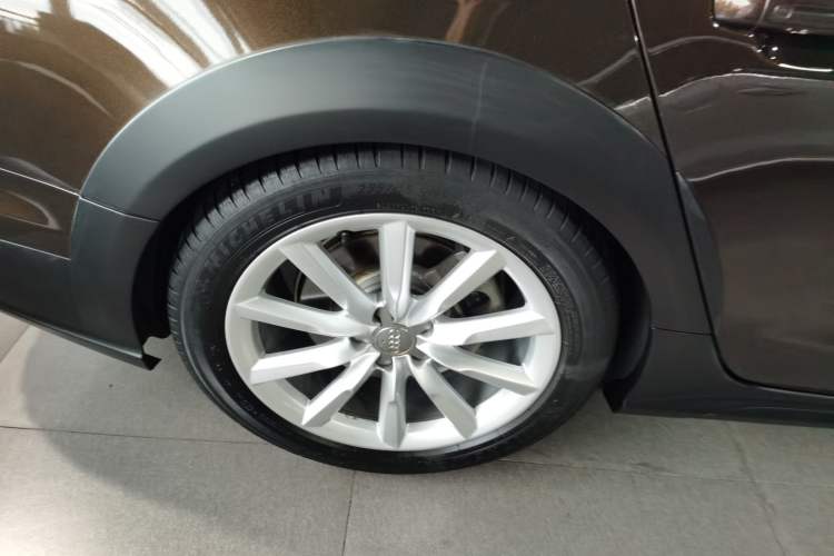 Used Audi A6 2015 3.0T allroad quattro Right Rear Wheel Hub