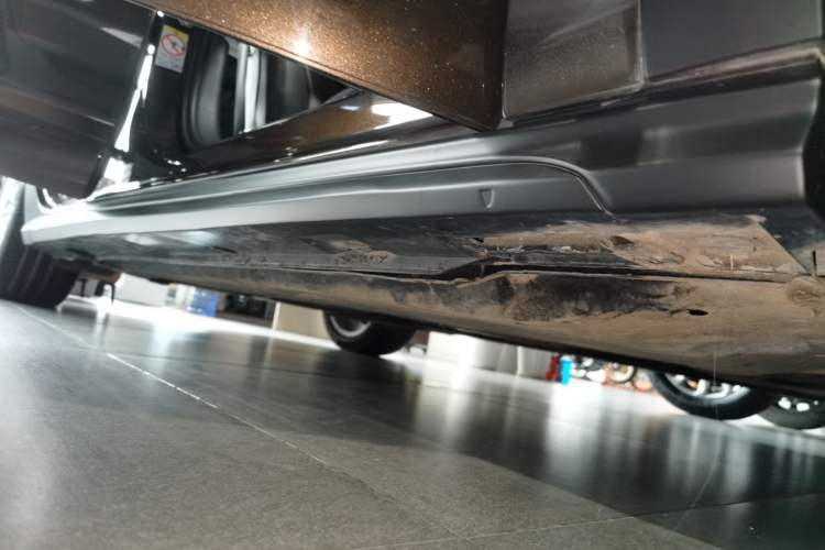 Used Audi A6 2015 3.0T allroad quattro Right Side Sill