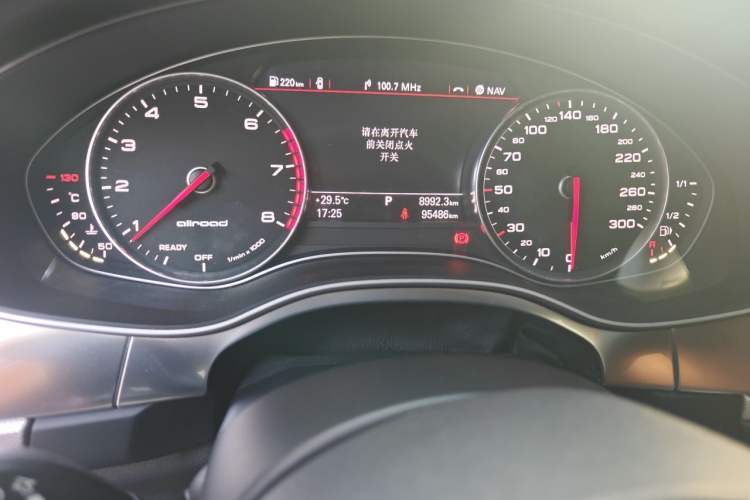 Used Audi A6 2015 3.0T allroad quattro Odometer Close Up