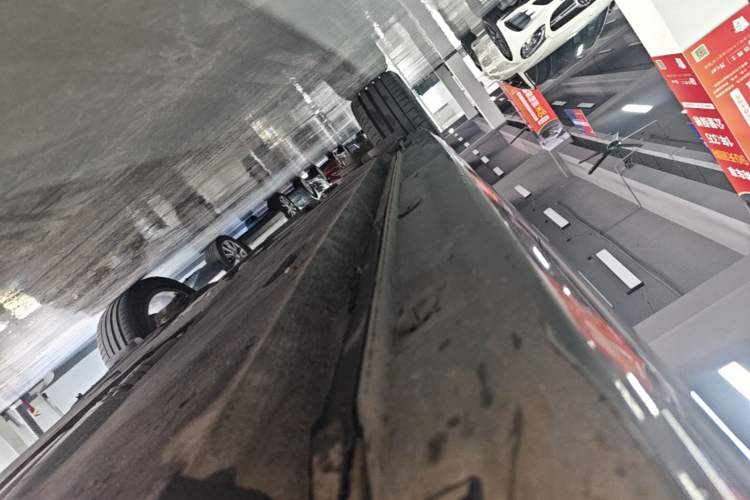 Used Audi A6 2015 3.0T allroad quattro Right Side Sill