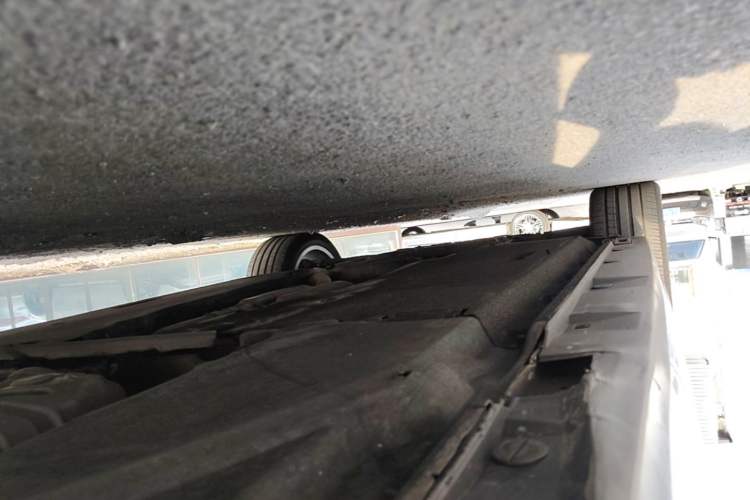 Used Audi A6 2015 3.0T allroad quattro Left Side Sill