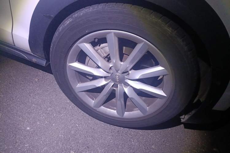 Used Audi A6 2015 3.0T allroad quattro Right Front Wheel Hub